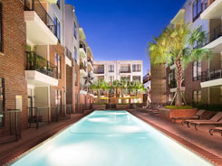 Click for Photos of 2125 Yale